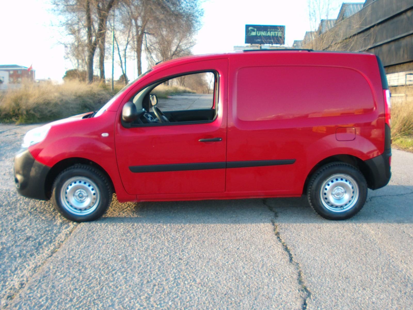 RENAULT KANGOO 2 PLAZAS 4