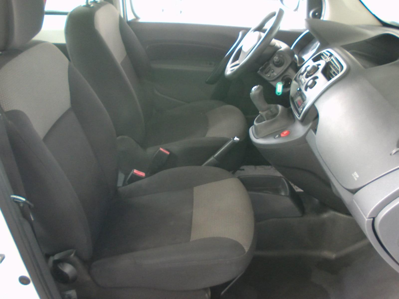 RENAULT KANGOO COMBI 5 PLAZAS 10