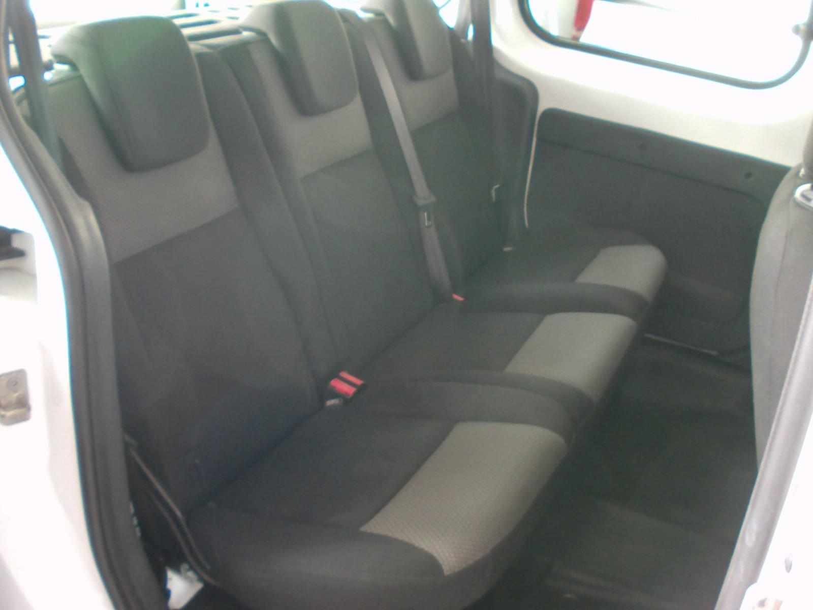 RENAULT KANGOO COMBI 5 PLAZAS 11