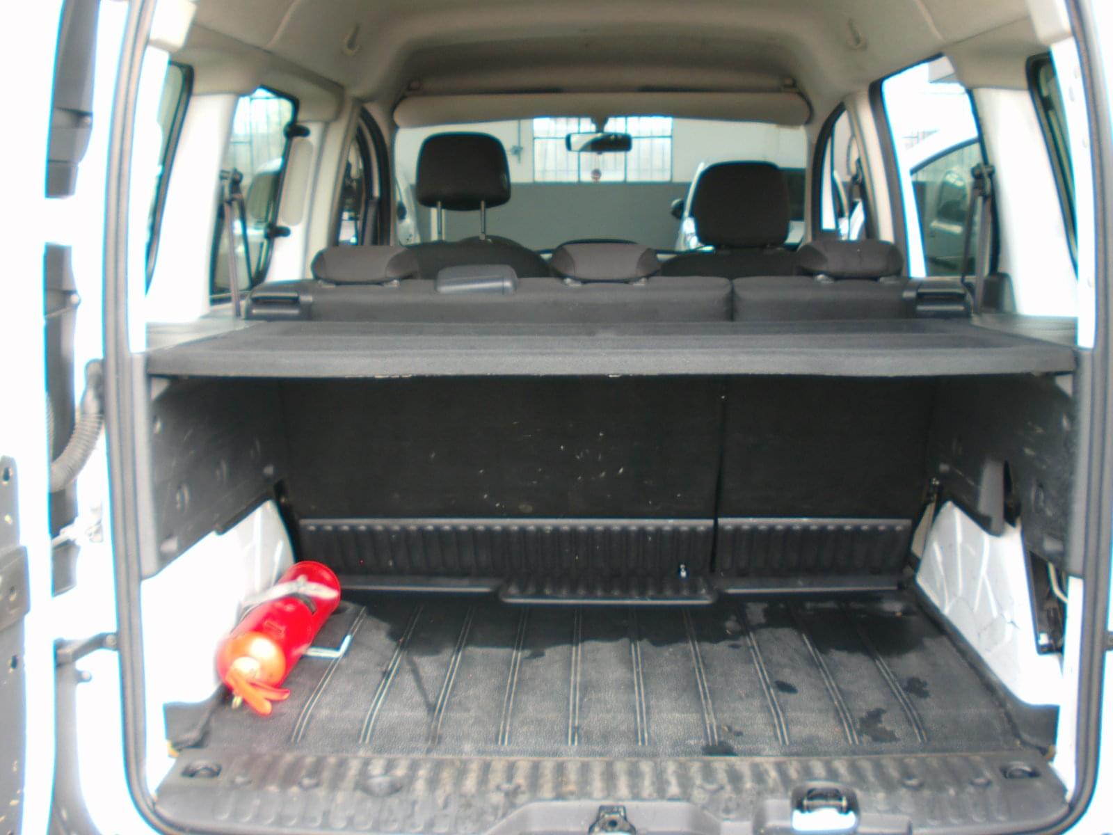 RENAULT KANGOO COMBI 5 PLAZAS 12