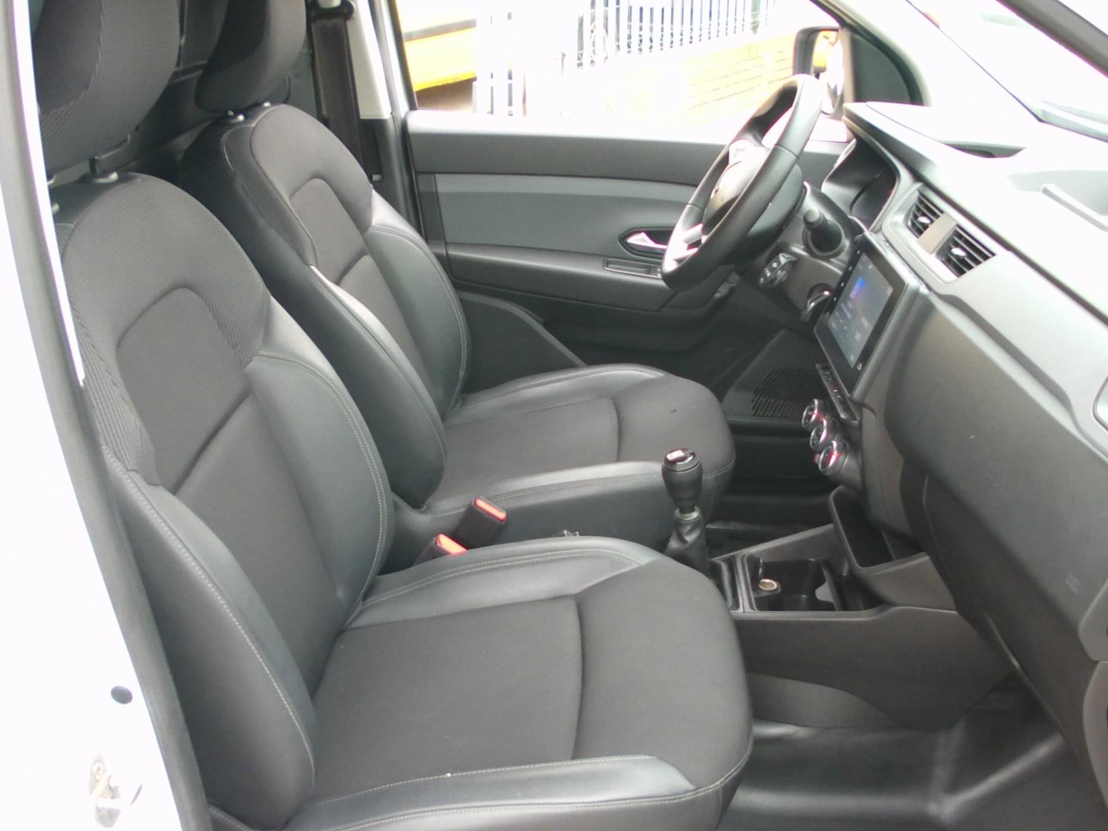 RENAULT KANGOO 2 PLAZAS 8 