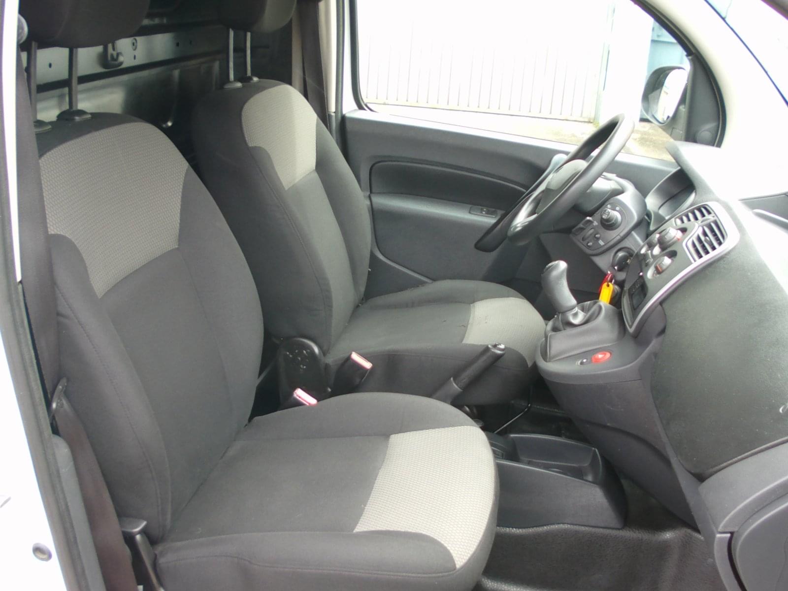 RENAULT KANGOO 2 PLAZAS COMPACT CORTA 10
