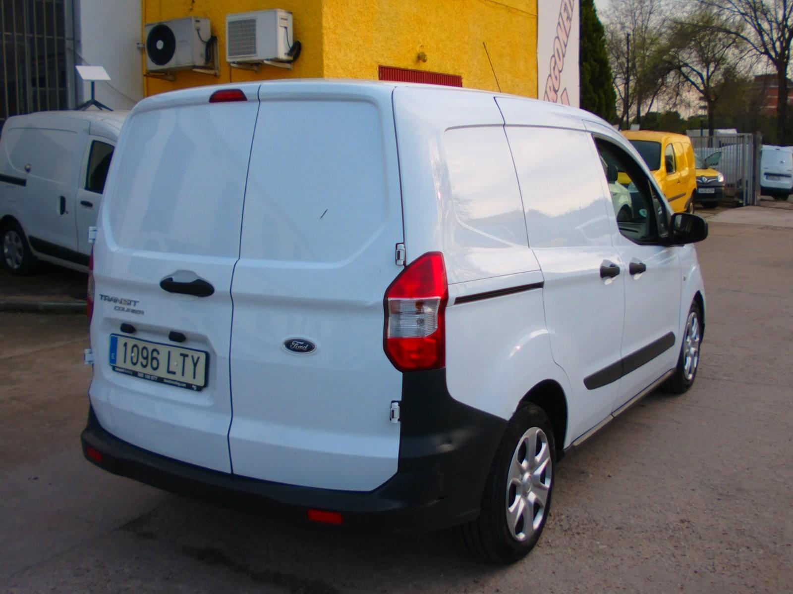 FORD TRANSIT COURIER 2 PLAZAS 7 