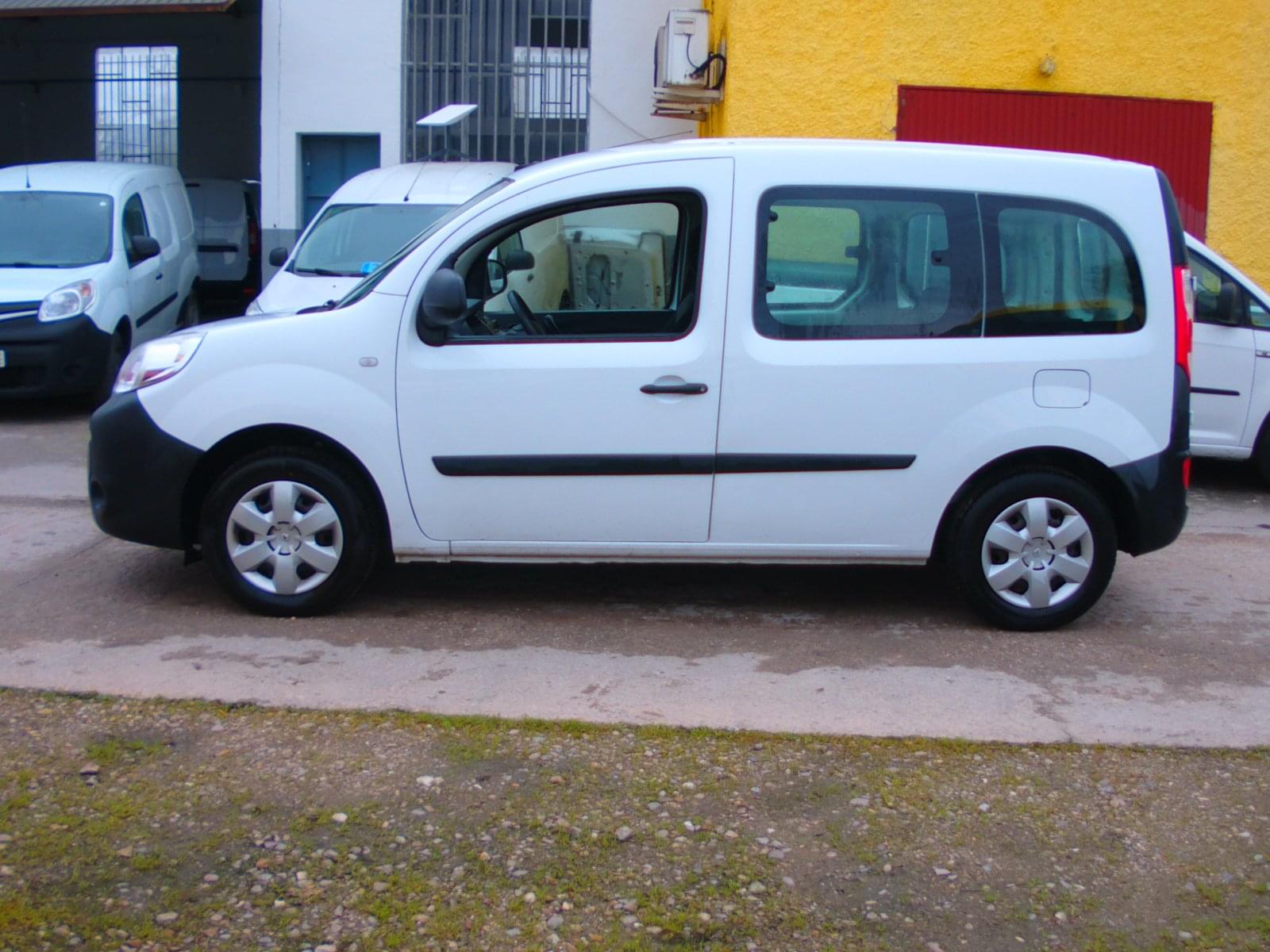 RENAULT KANGOO COMBI 4