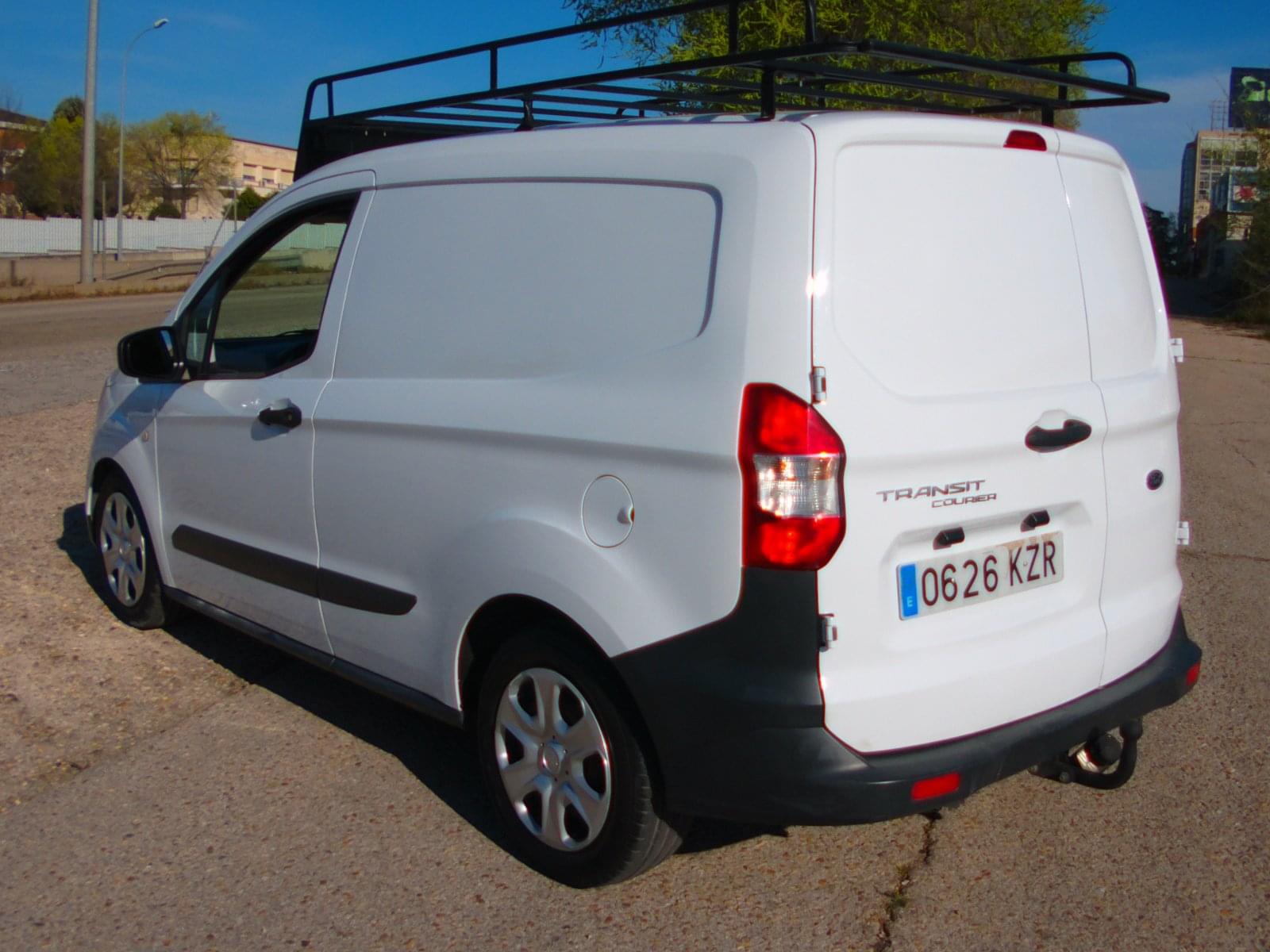 FORD TRANSIT COURIER 2 PLAZAS 13 