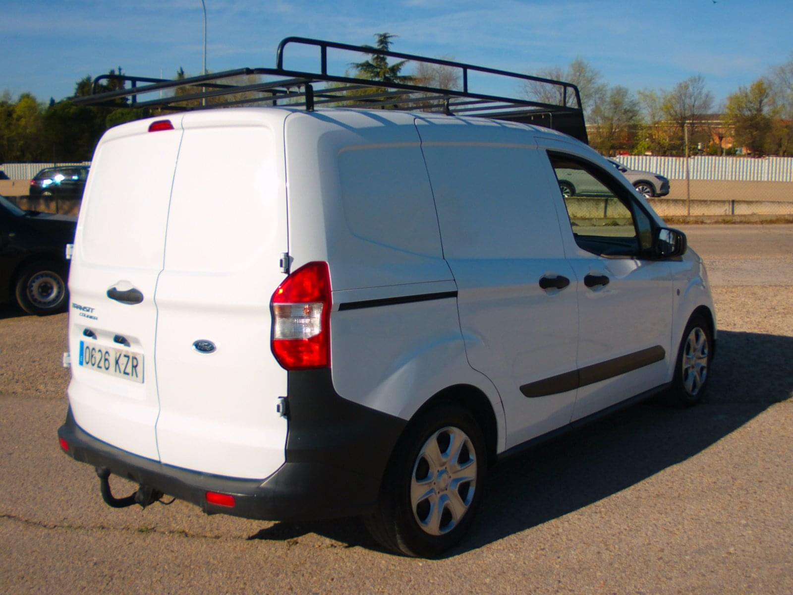 FORD TRANSIT COURIER 2 PLAZAS 7 