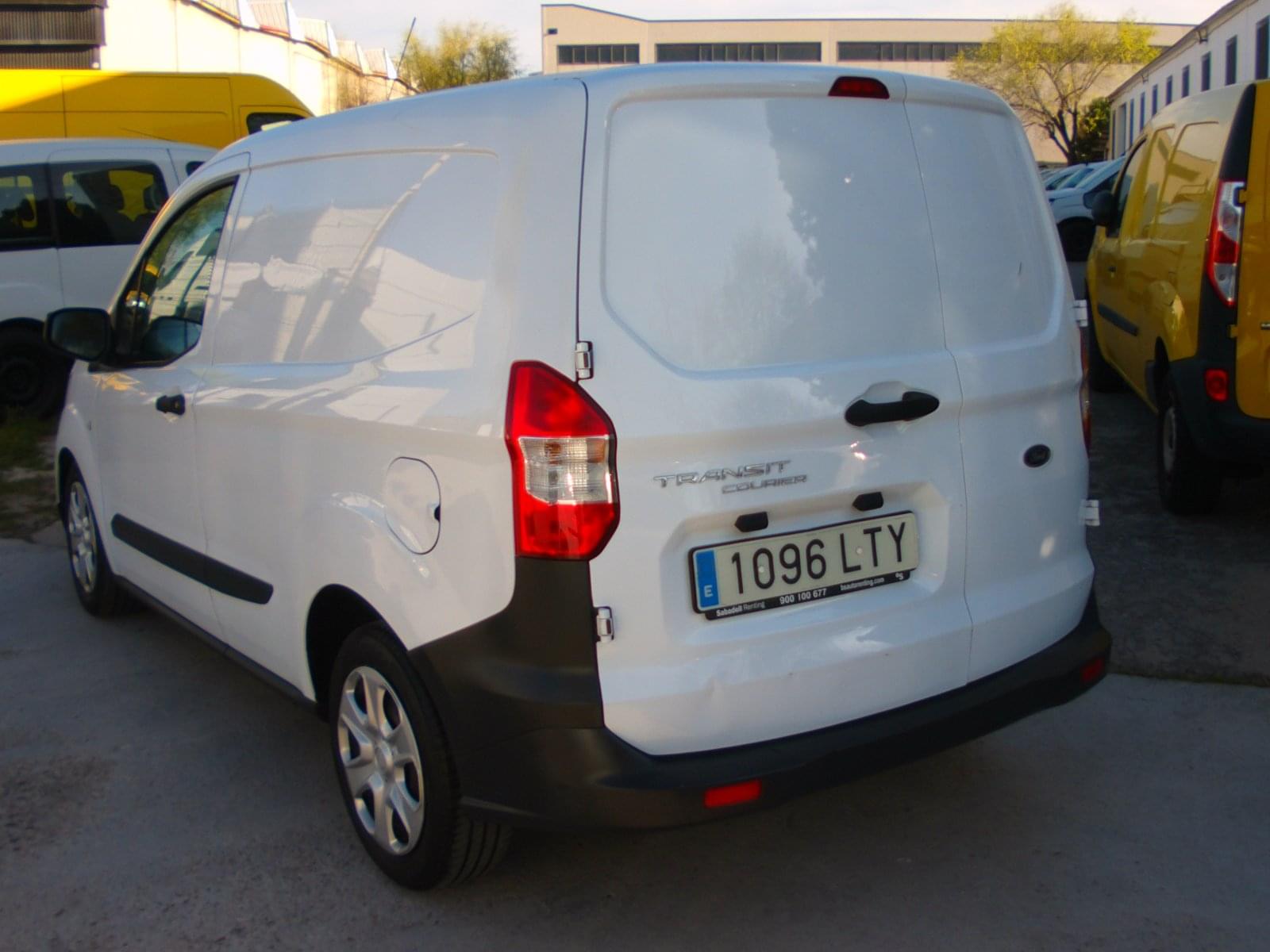 FORD TRANSIT COURIER 2 PLAZAS 6