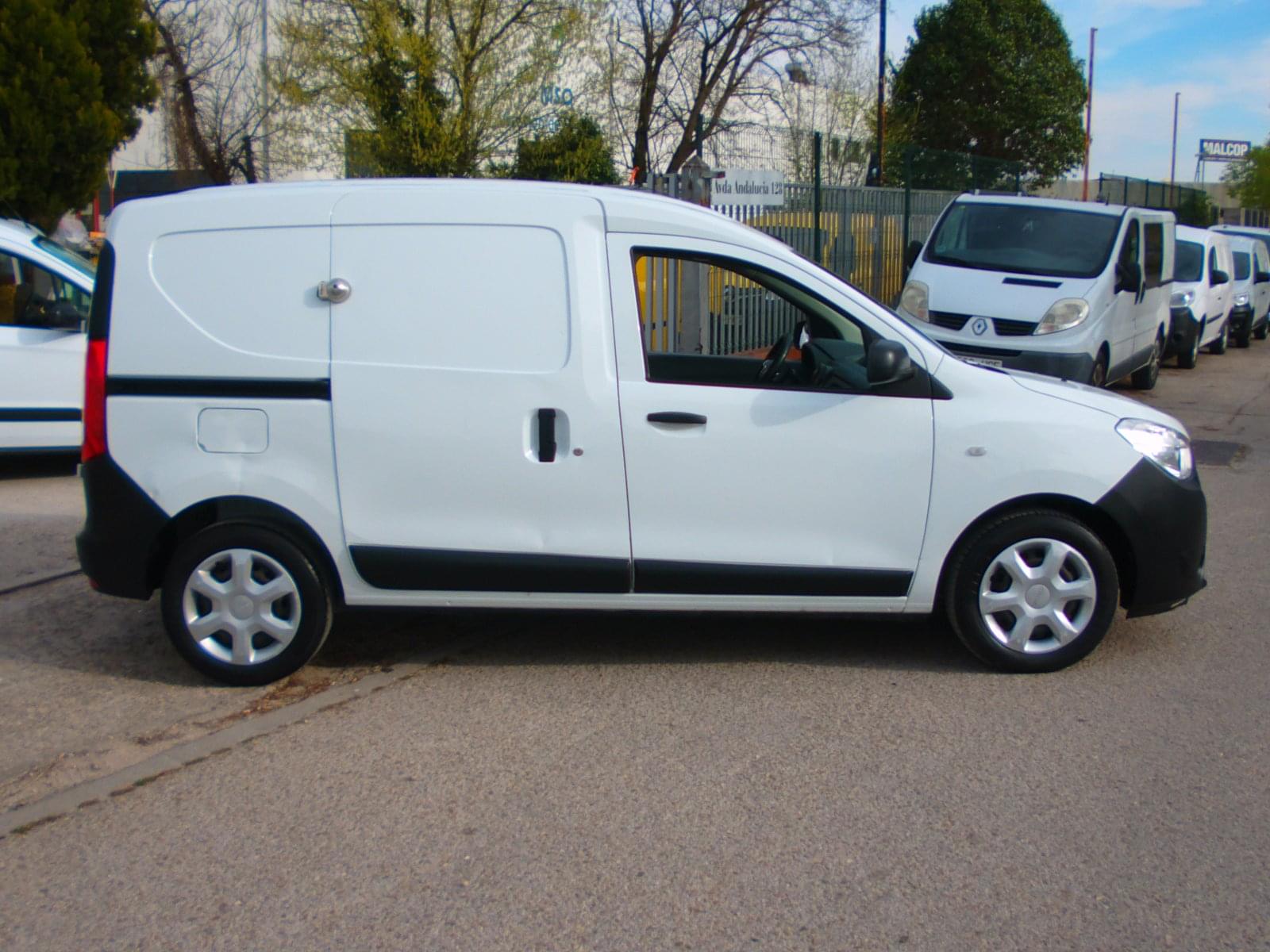 DACIA DOKKER 2 PLAZAS 8