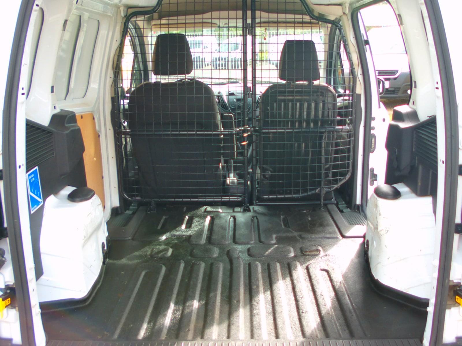 FORD TRANSIT COURIER 2 PLAZAS 11 