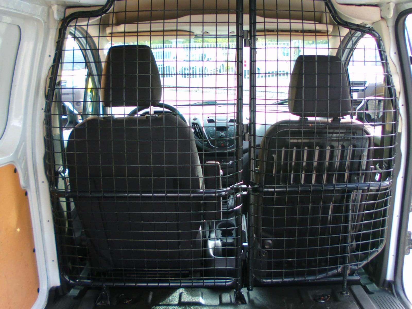 FORD TRANSIT COURIER 2 PLAZAS 12 