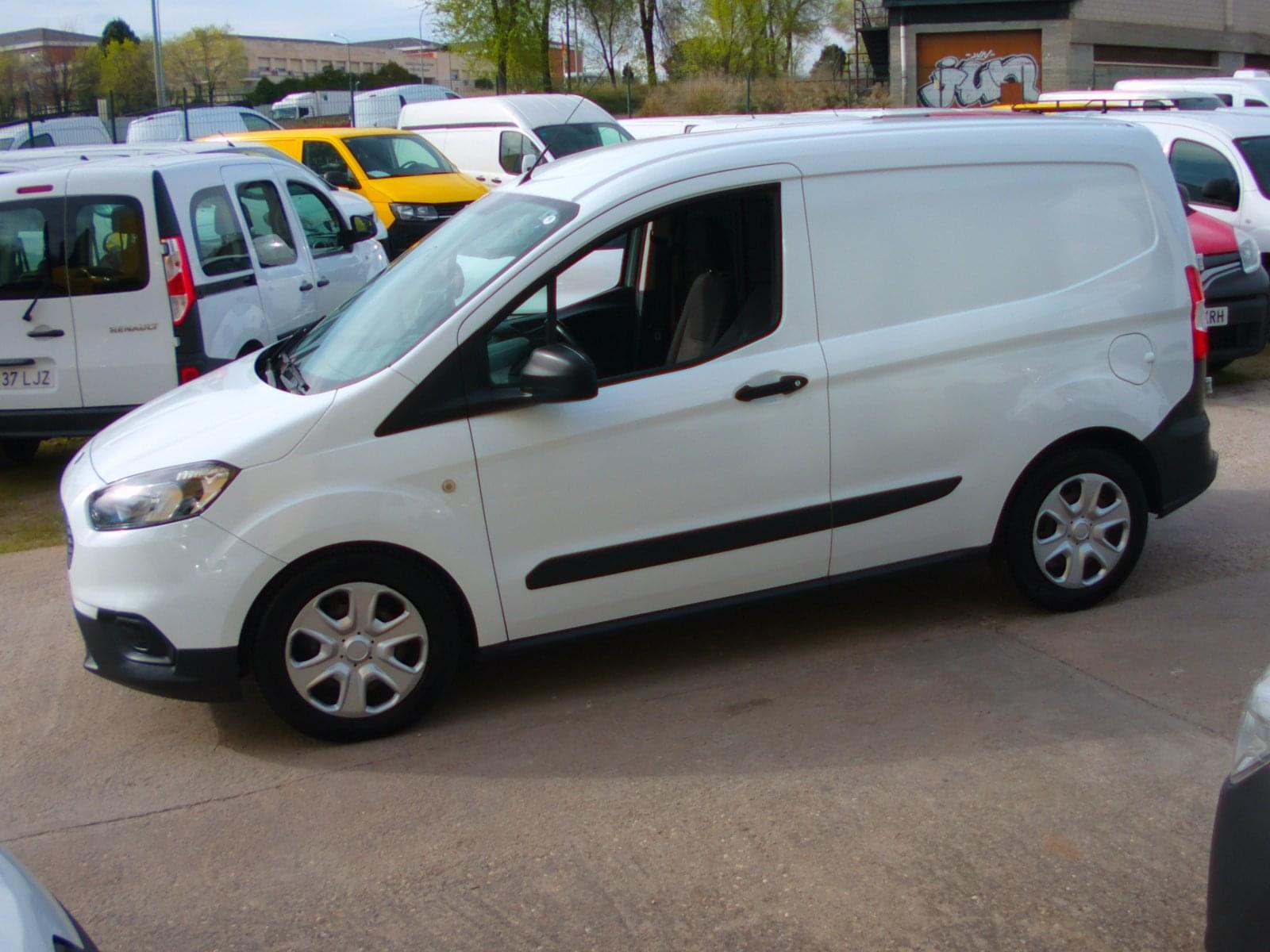 FORD TRANSIT COURIER 2 PLAZAS 4 