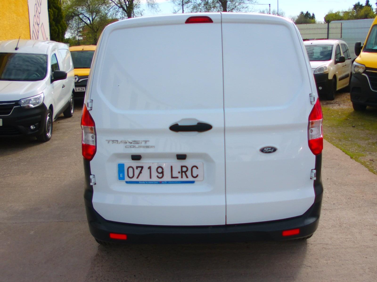 FORD TRANSIT COURIER 2 PLAZAS 6 