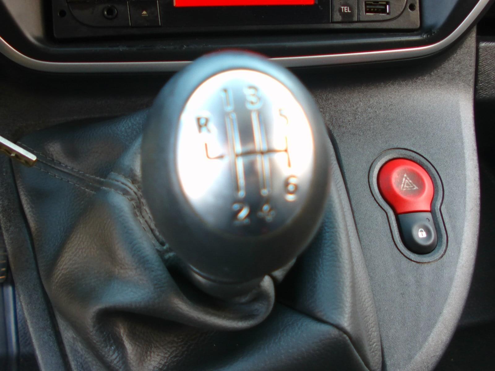 RENAULT KANGOO 2 PLAZAS 12 