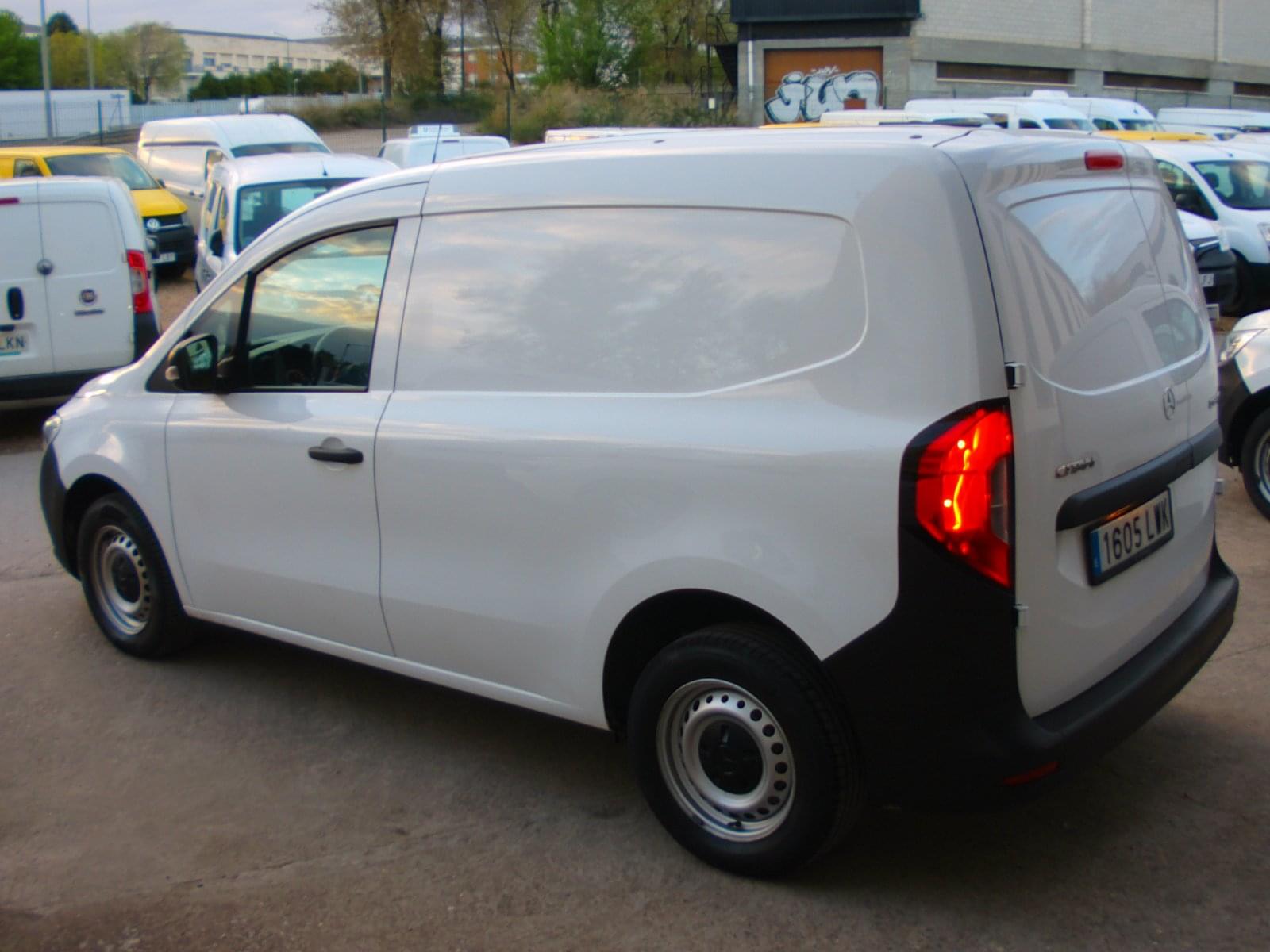 MERCEDES CITAN 2 PLAZAS 4 