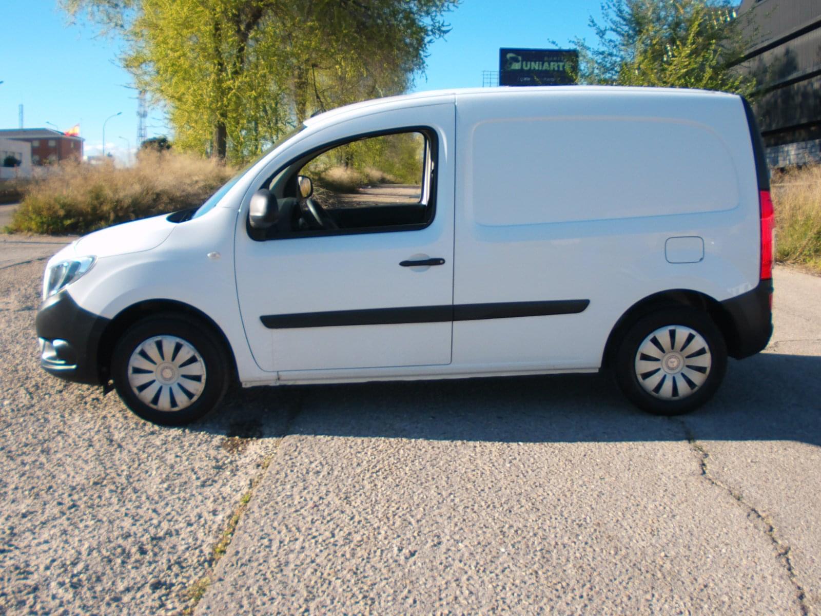 MERCEDES CITAN 2 PLAZAS 4 