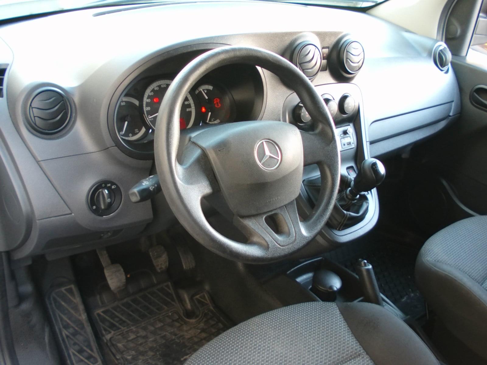 MERCEDES CITAN 2 PLAZAS 10 