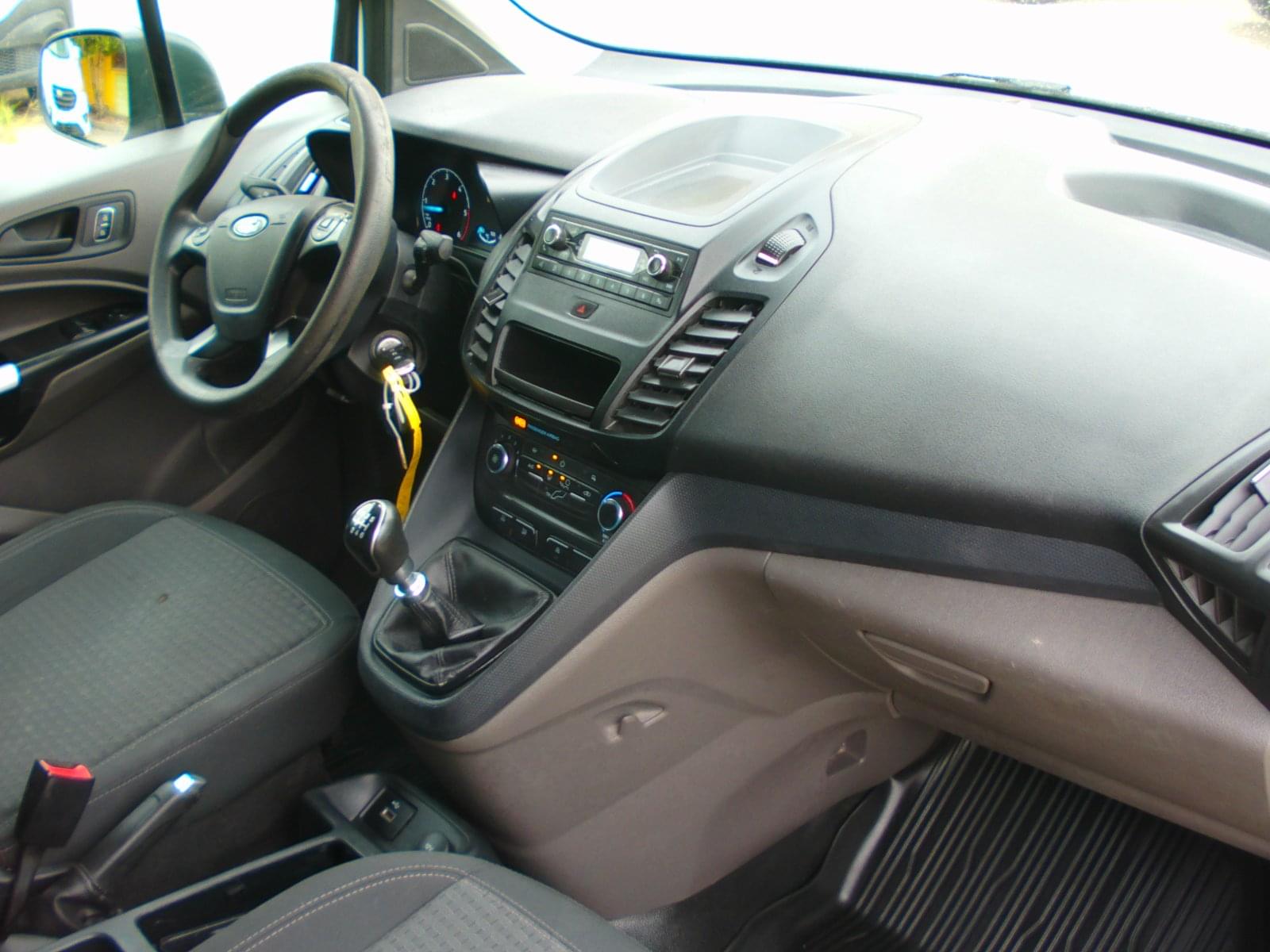 FORD TRANSIT CONNECT 2 PLAZAS 11