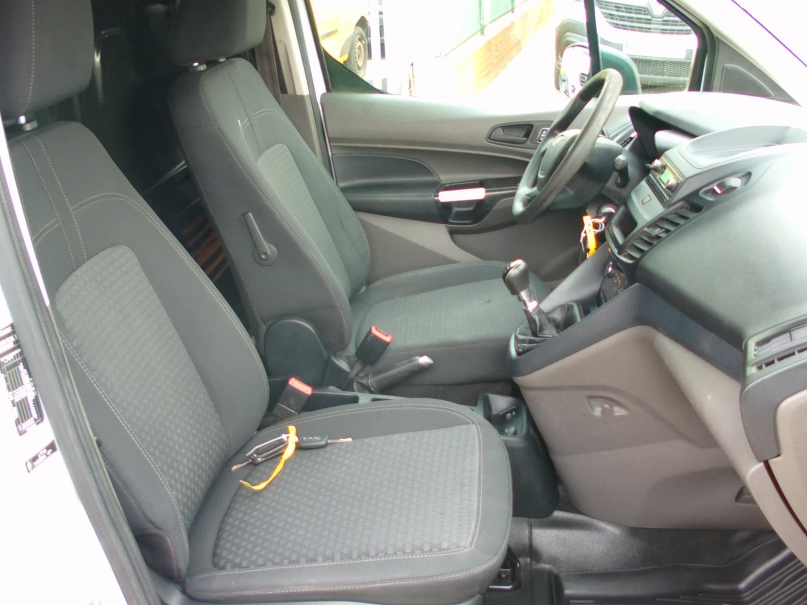 FORD TRANSIT CONNECT 2 PLAZAS 12