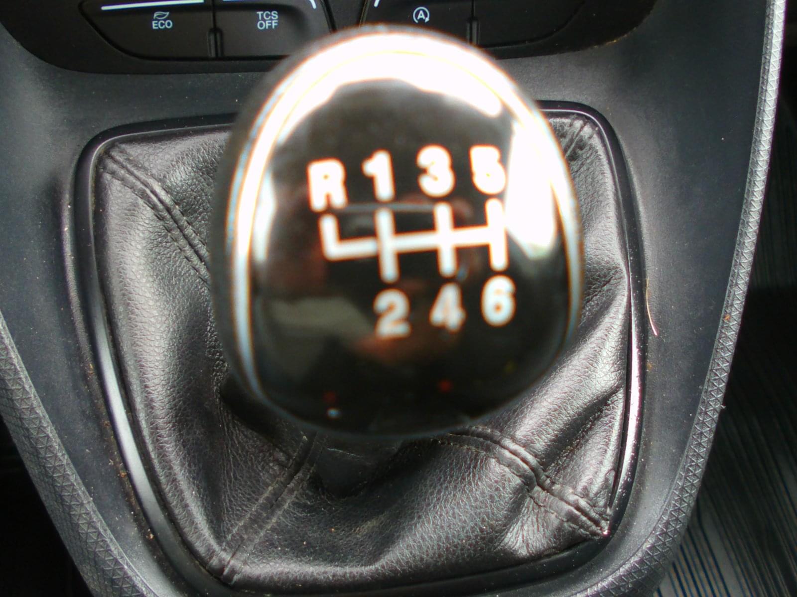 FORD TRANSIT CONNECT 2 PLAZAS 16