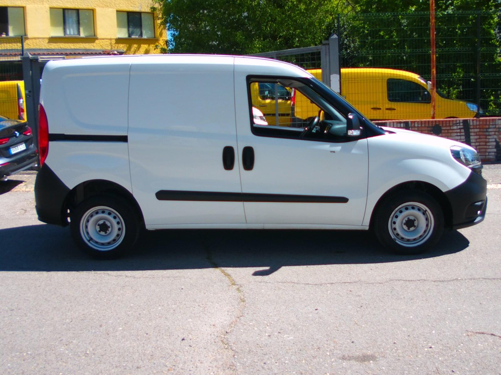 FIAT DOBLO 2 PLAZAS 9 