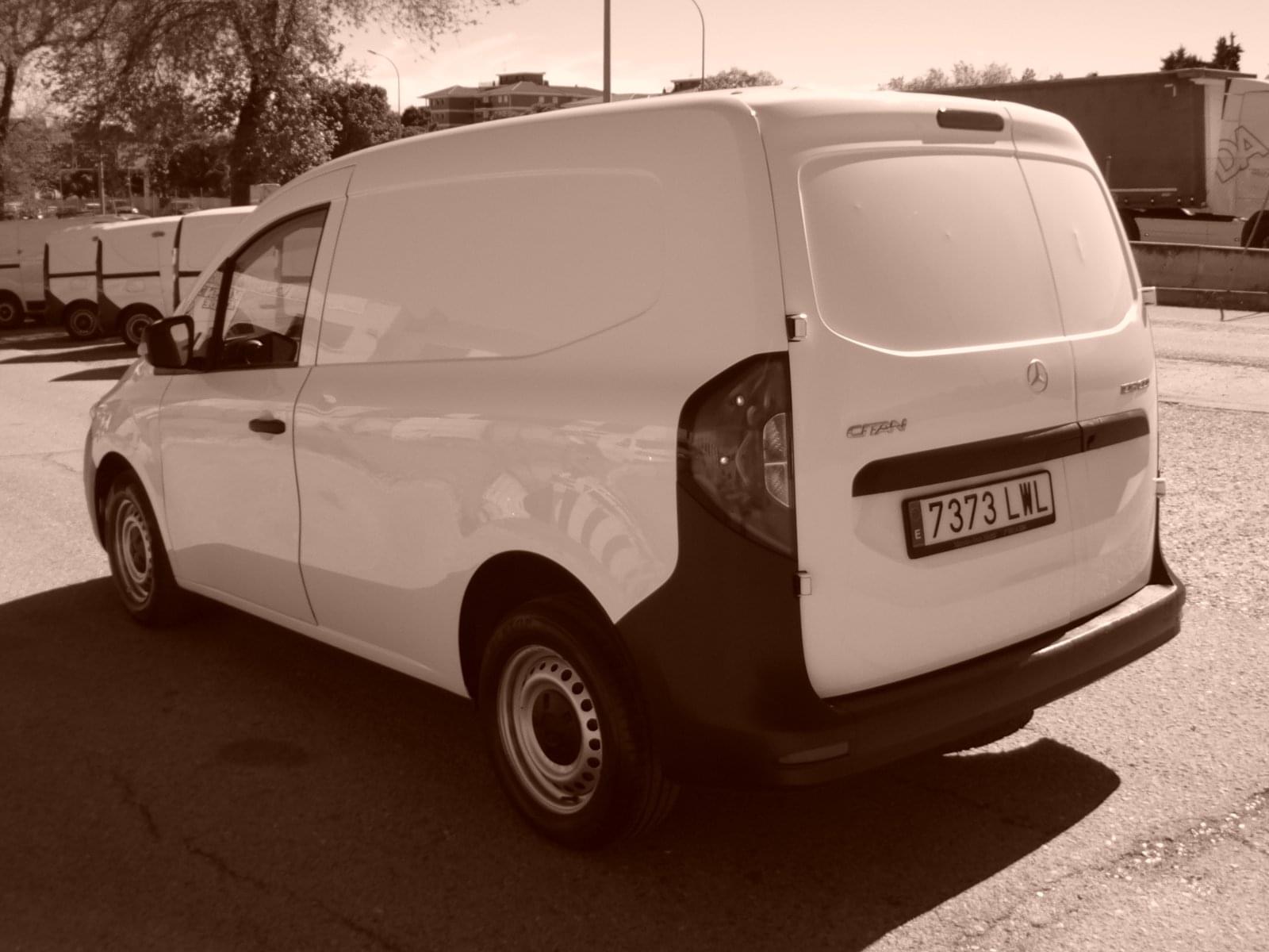 MERCEDES CITAN 2 PLAZAS 4 