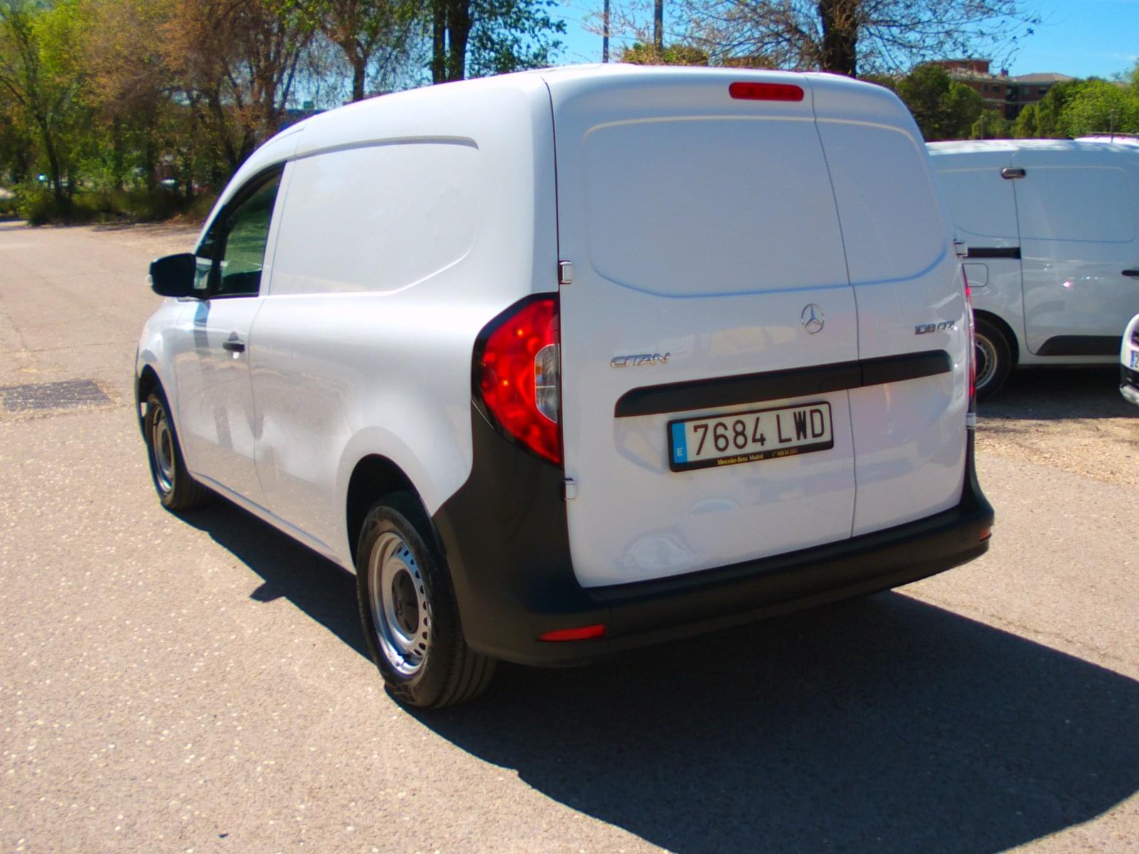 MERCEDES CITAN 2 PLAZAS 4 