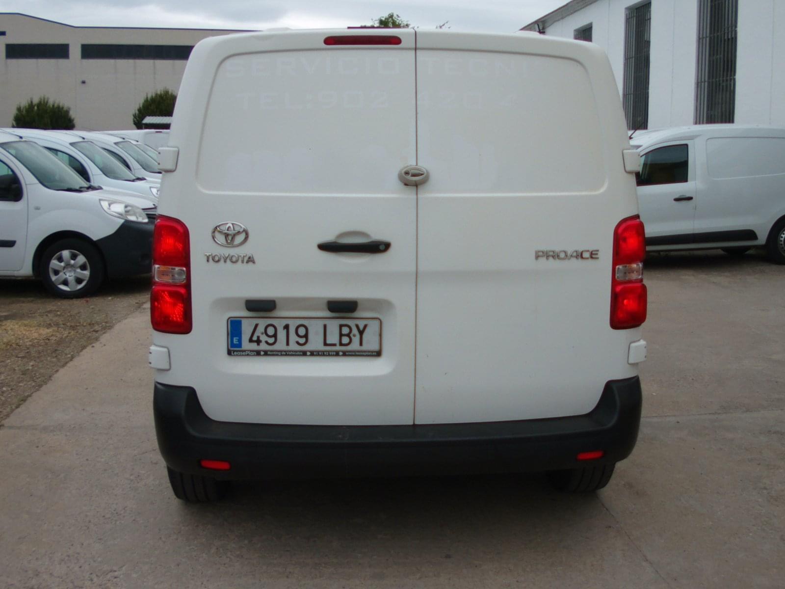 TOYOTA PROACE 3 PLAZAS 6