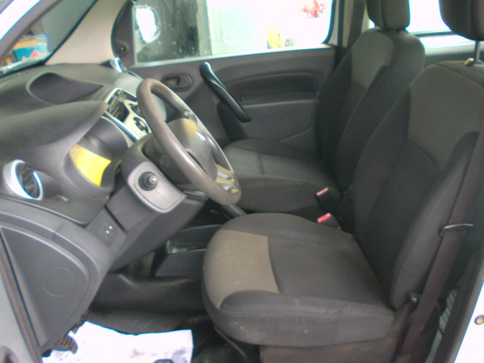 RENAULT KANGOO COMBI 5 PLAZAS 9 