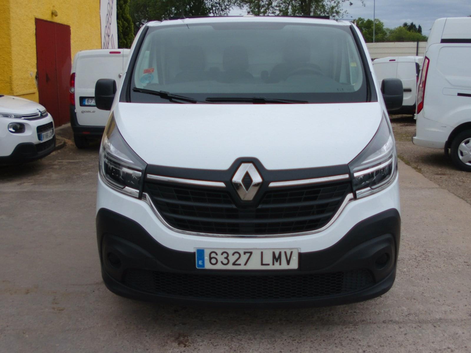 RENAULT TRAFIC 3 PLAZAS 2