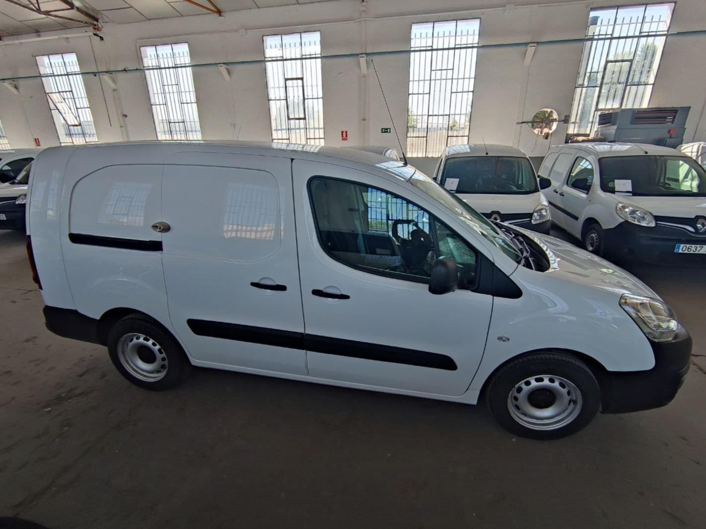 PEUGEOT PARTNER 2 PLAZAS MAXI 2017 100CV 7 