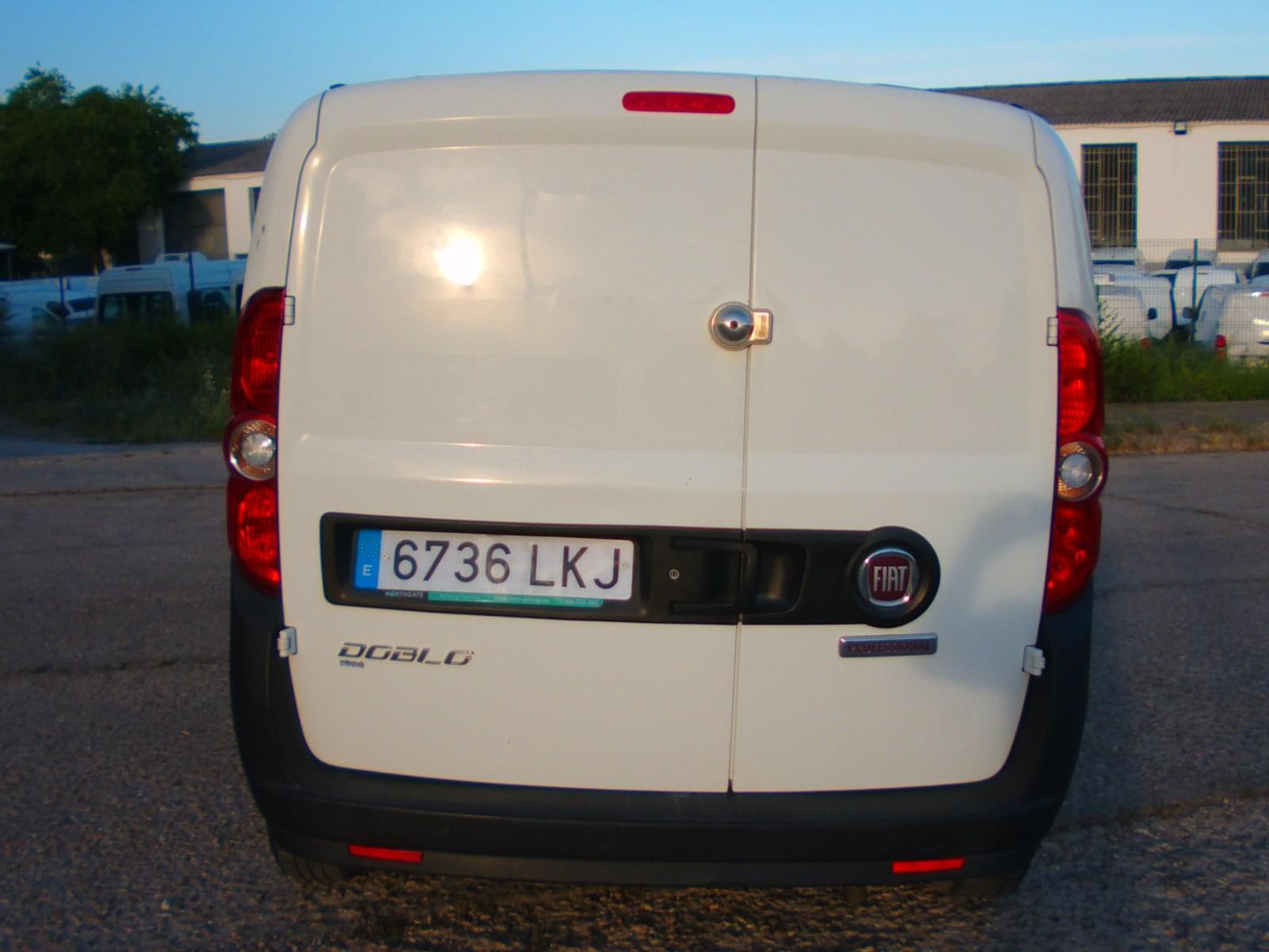 FIAT DOBLO 2 PLAZAS 8