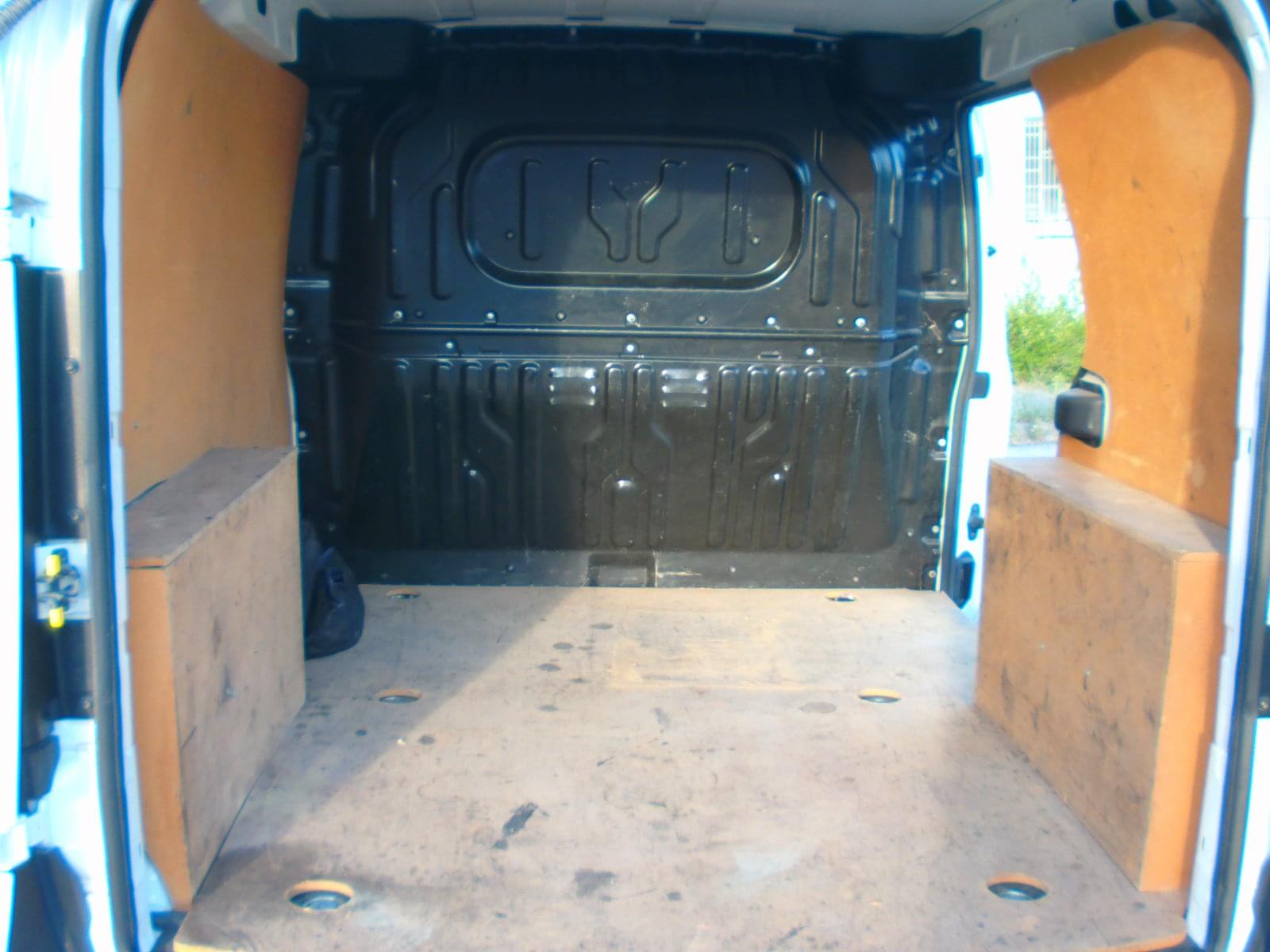 FIAT DOBLO 2 PLAZAS 10