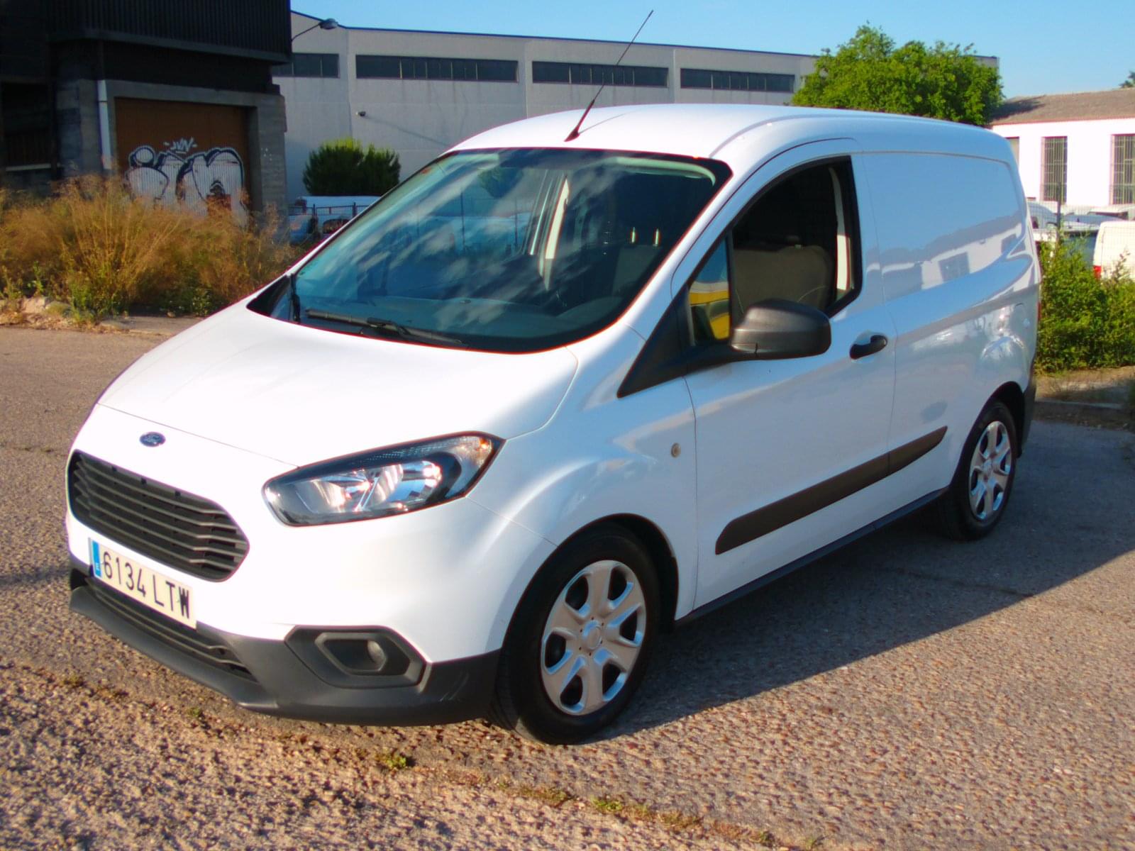 FORD TRANSIT COURIER 2 PLAZAS 3