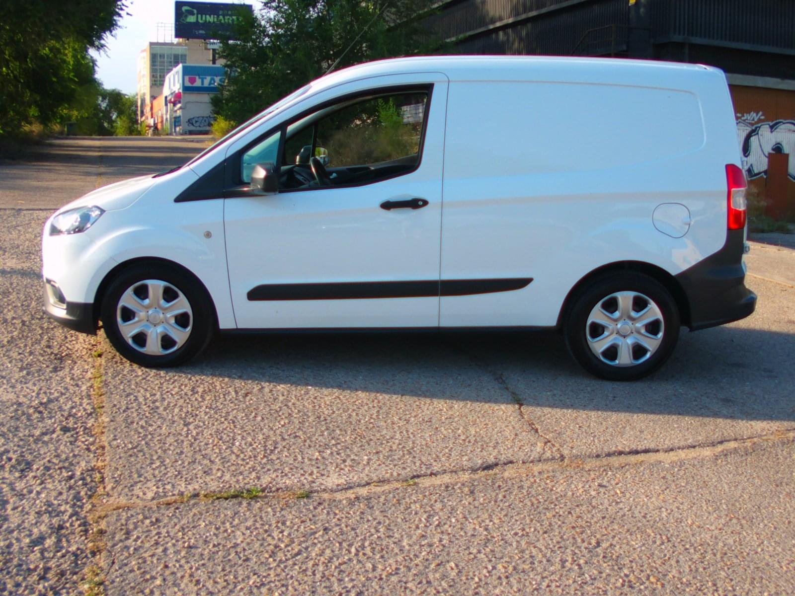 FORD TRANSIT COURIER 2 PLAZAS 5