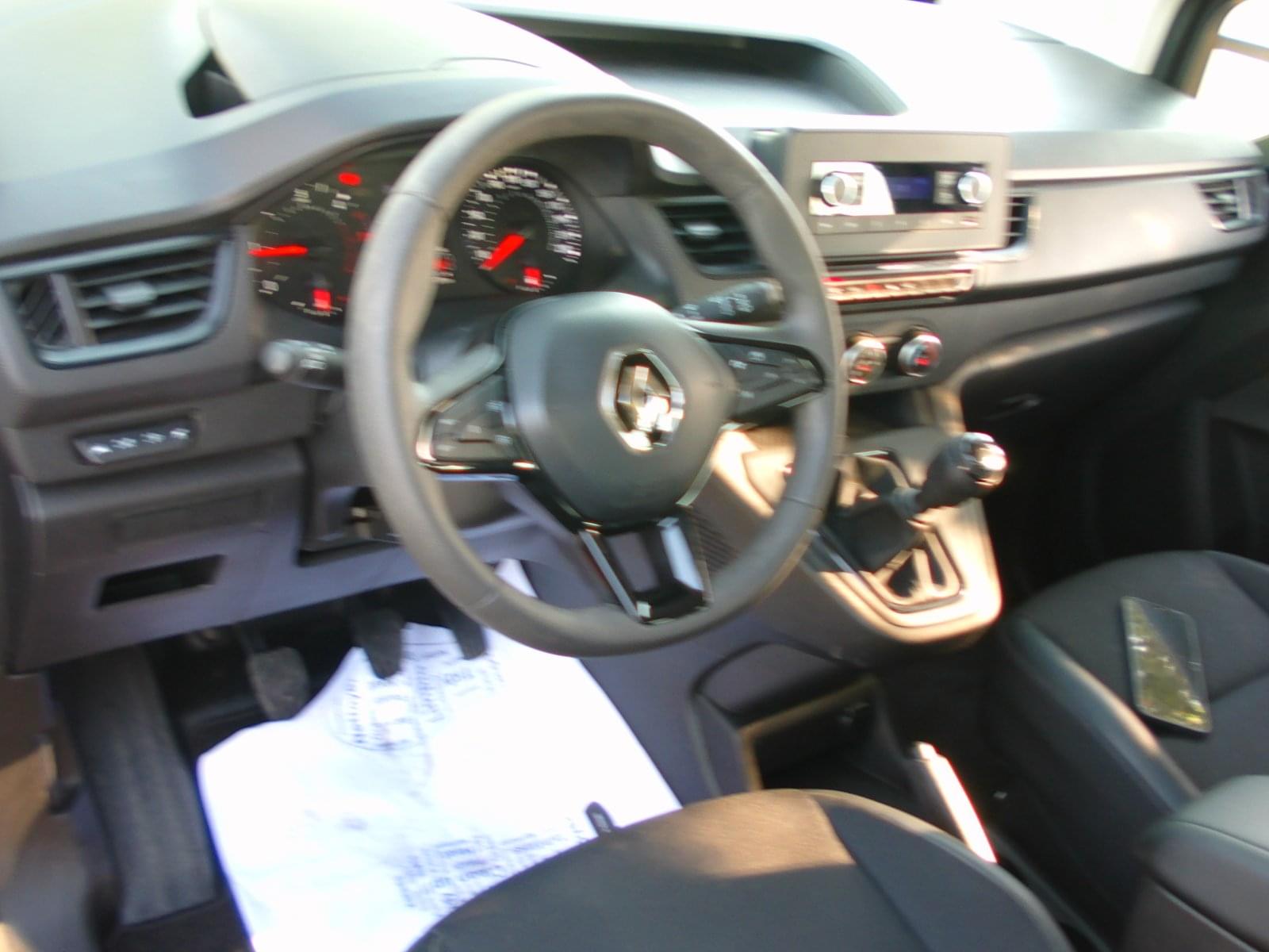 RENAULT KANGOO COMBI 5 PLAZAS 9