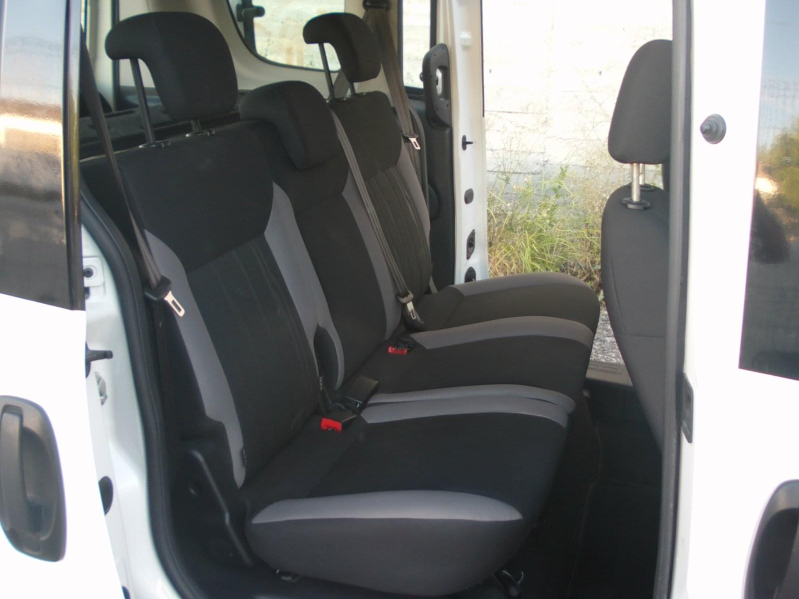 FIAT DOBLO COMBI 5 PLAZAS 11
