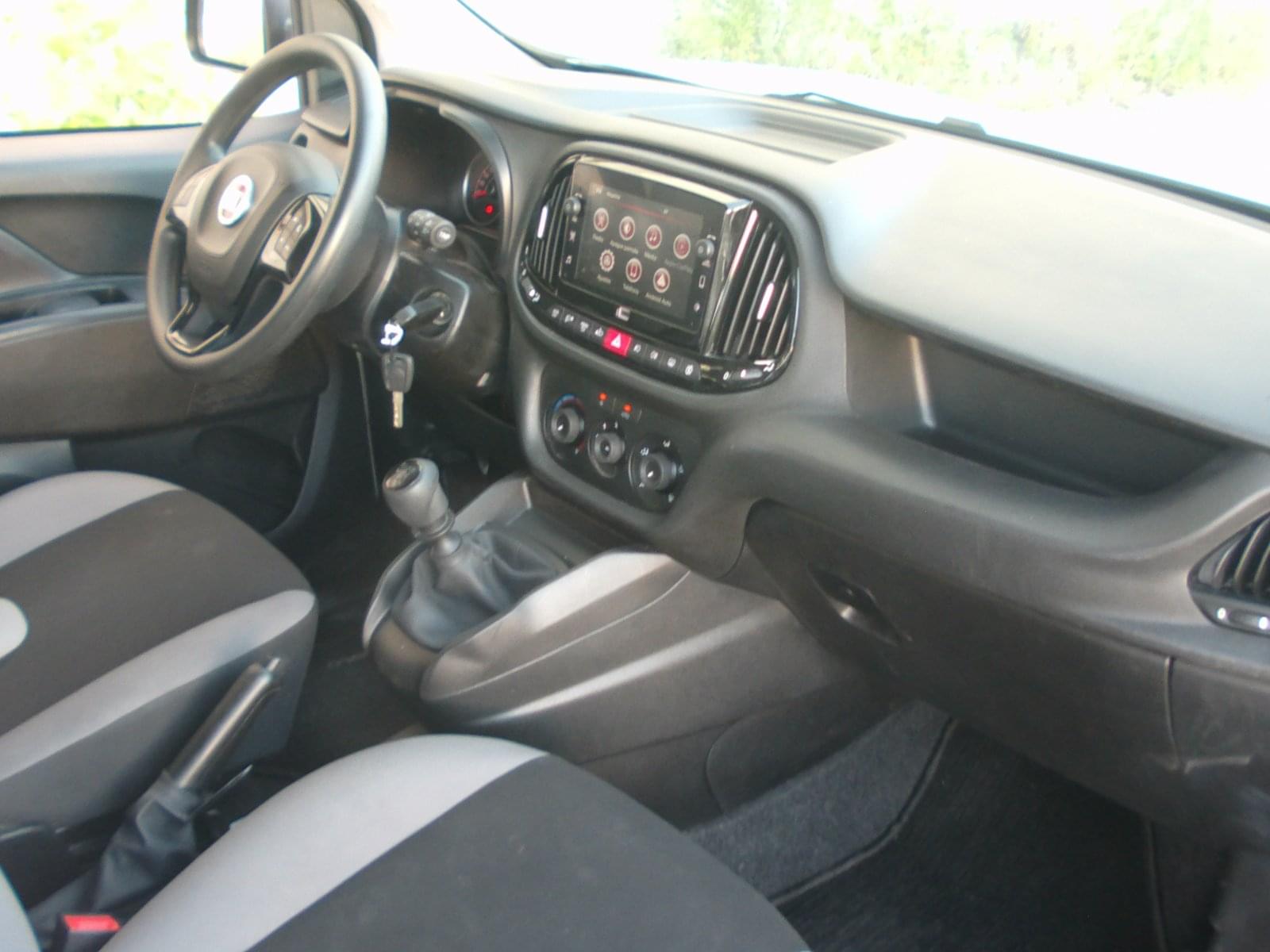 FIAT DOBLO COMBI 5 PLAZAS 15