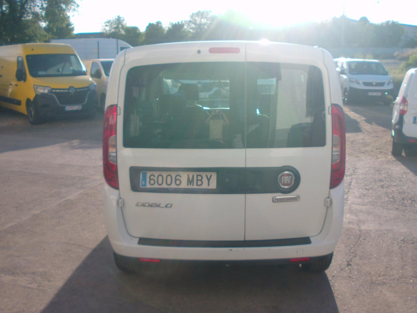 FIAT DOBLO COMBI 5 PLAZAS 6