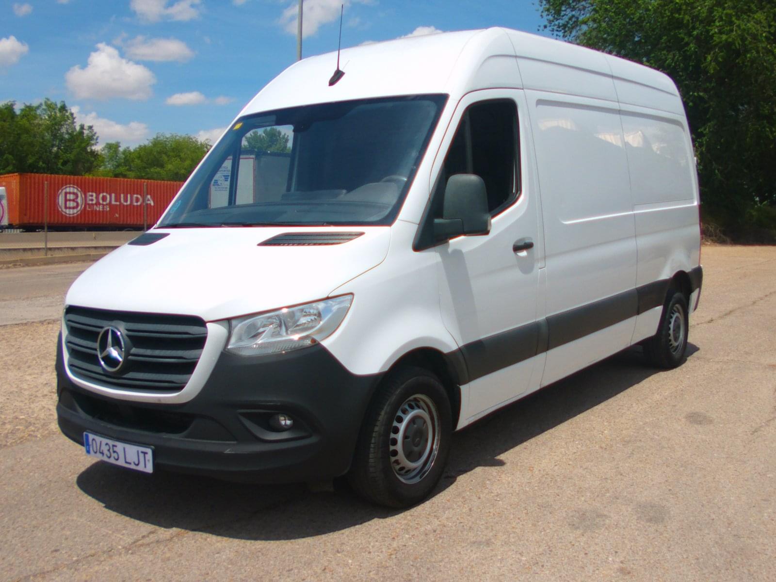 MERCEDES SPRINTER 211 CDI MEDIO 3 