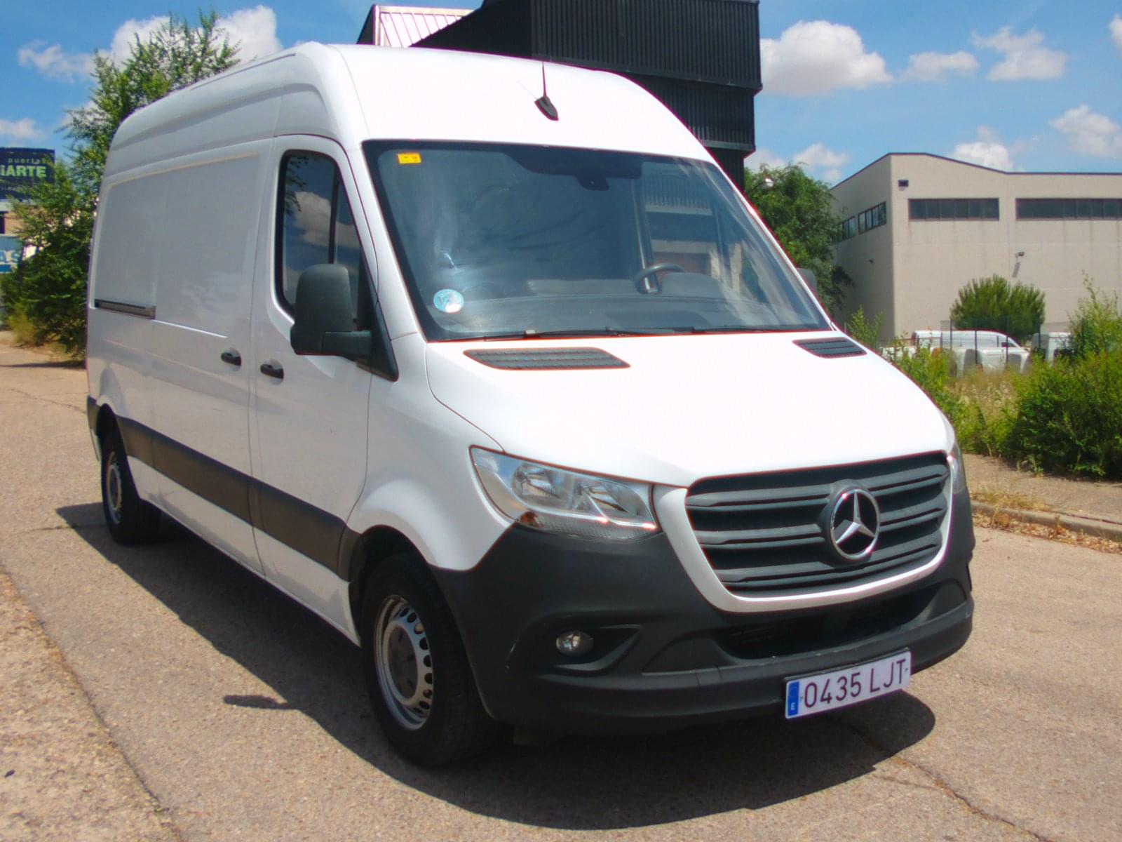 MERCEDES SPRINTER 211 CDI MEDIO 1 