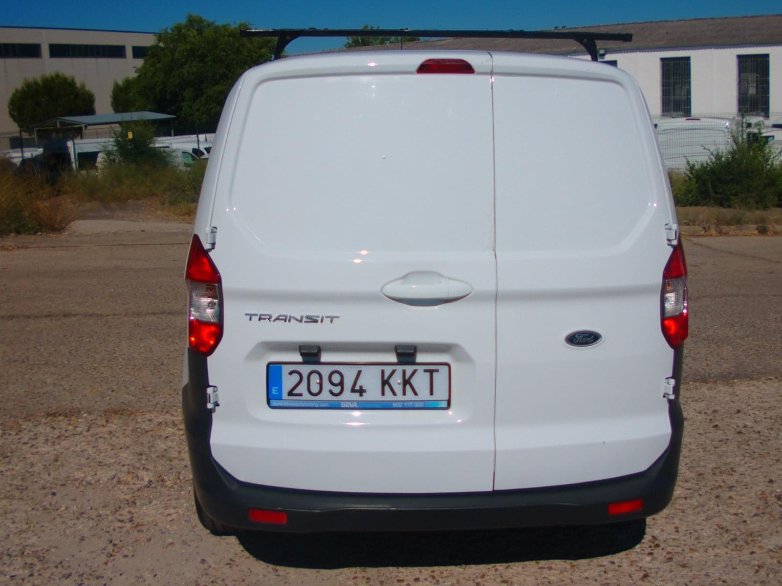 FORD TRANSIT COURIER 2 PLAZAS 8