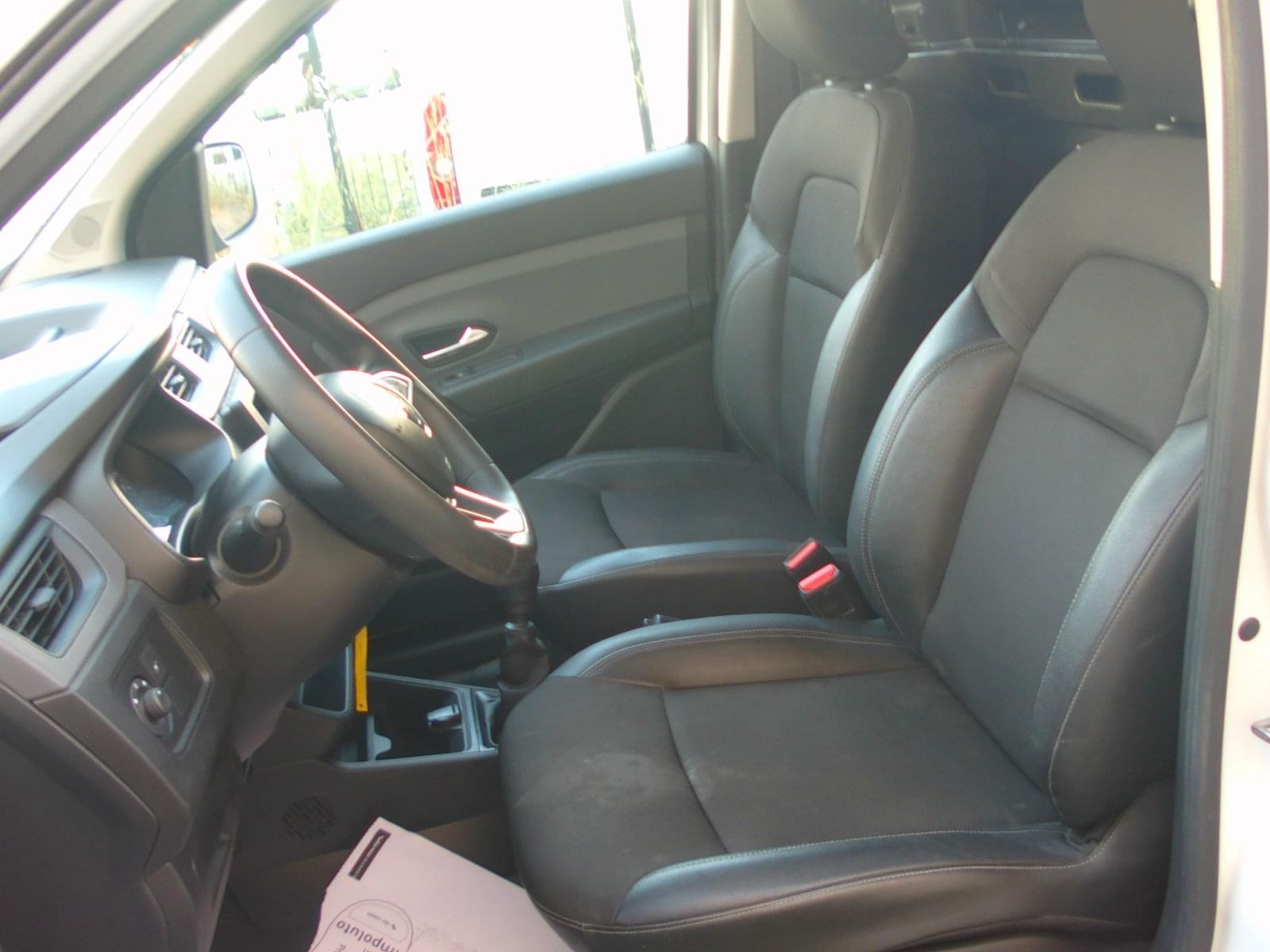 RENAULT KANGOO 2 PLAZAS 11