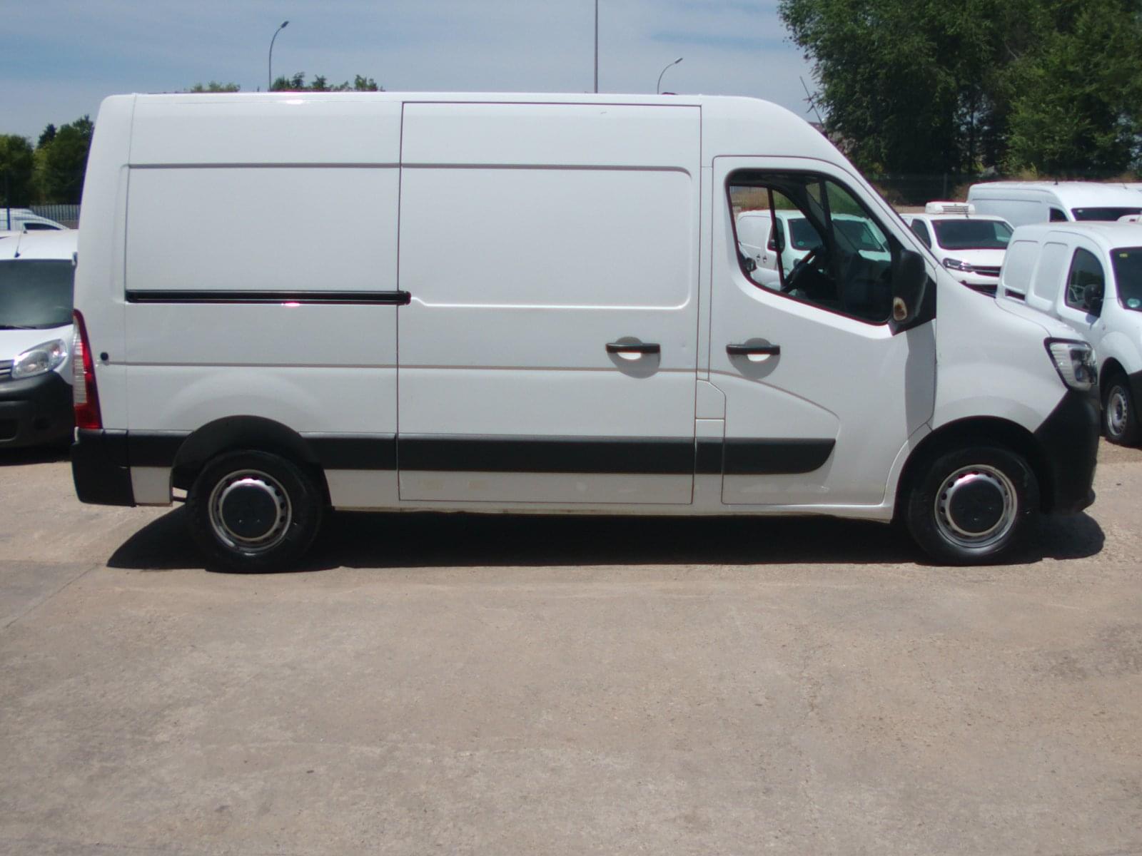 RENAULT MASTER L2H2 9