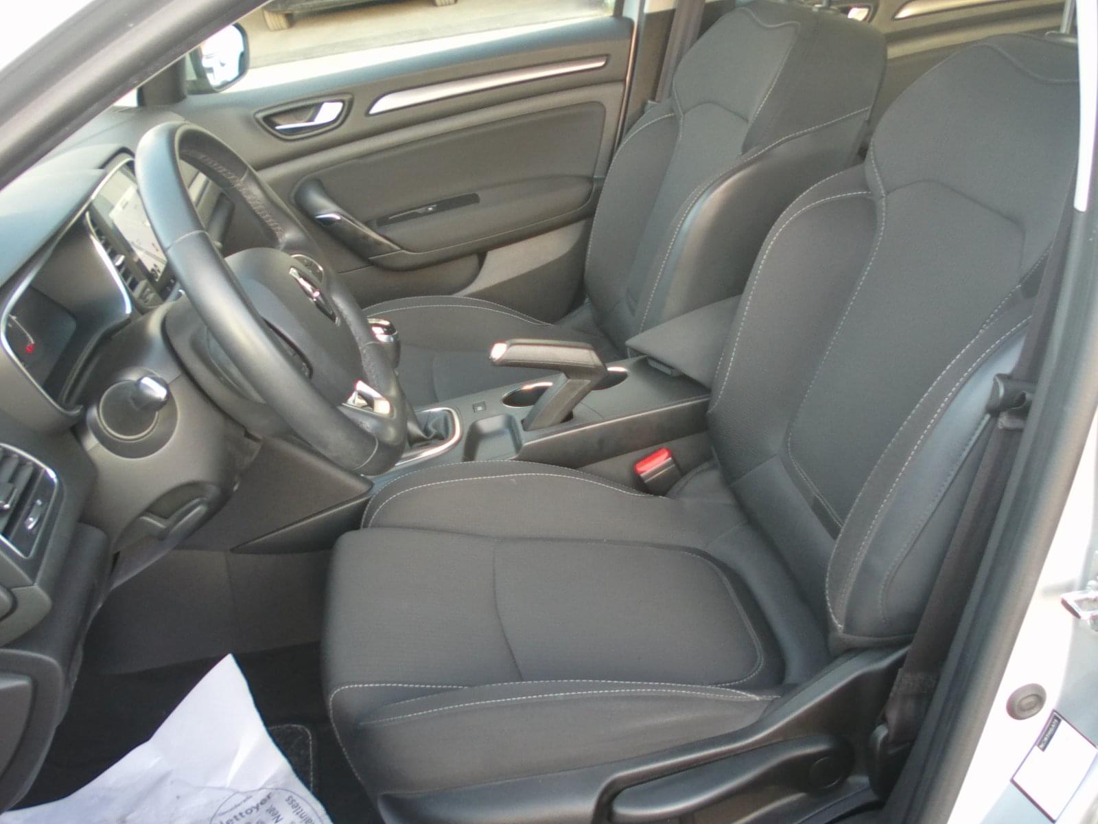 RENAULT MEGANE 10