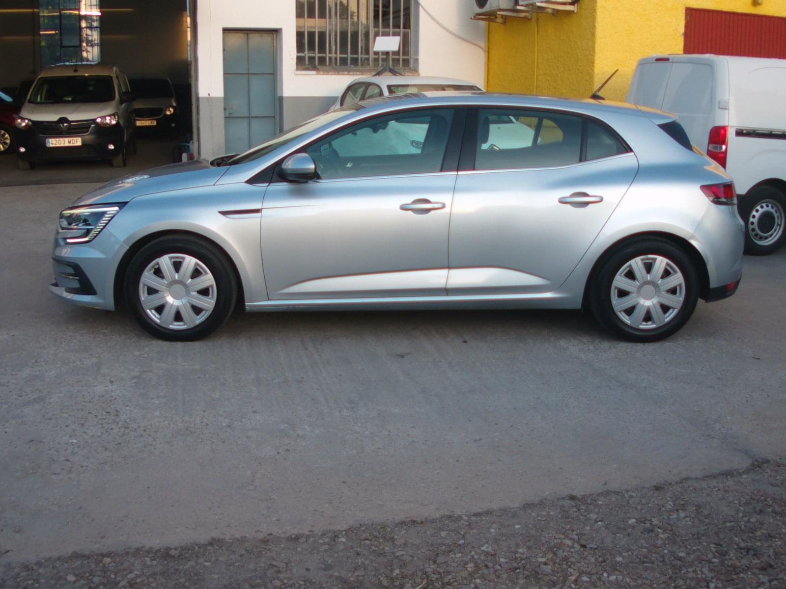 RENAULT MEGANE 4