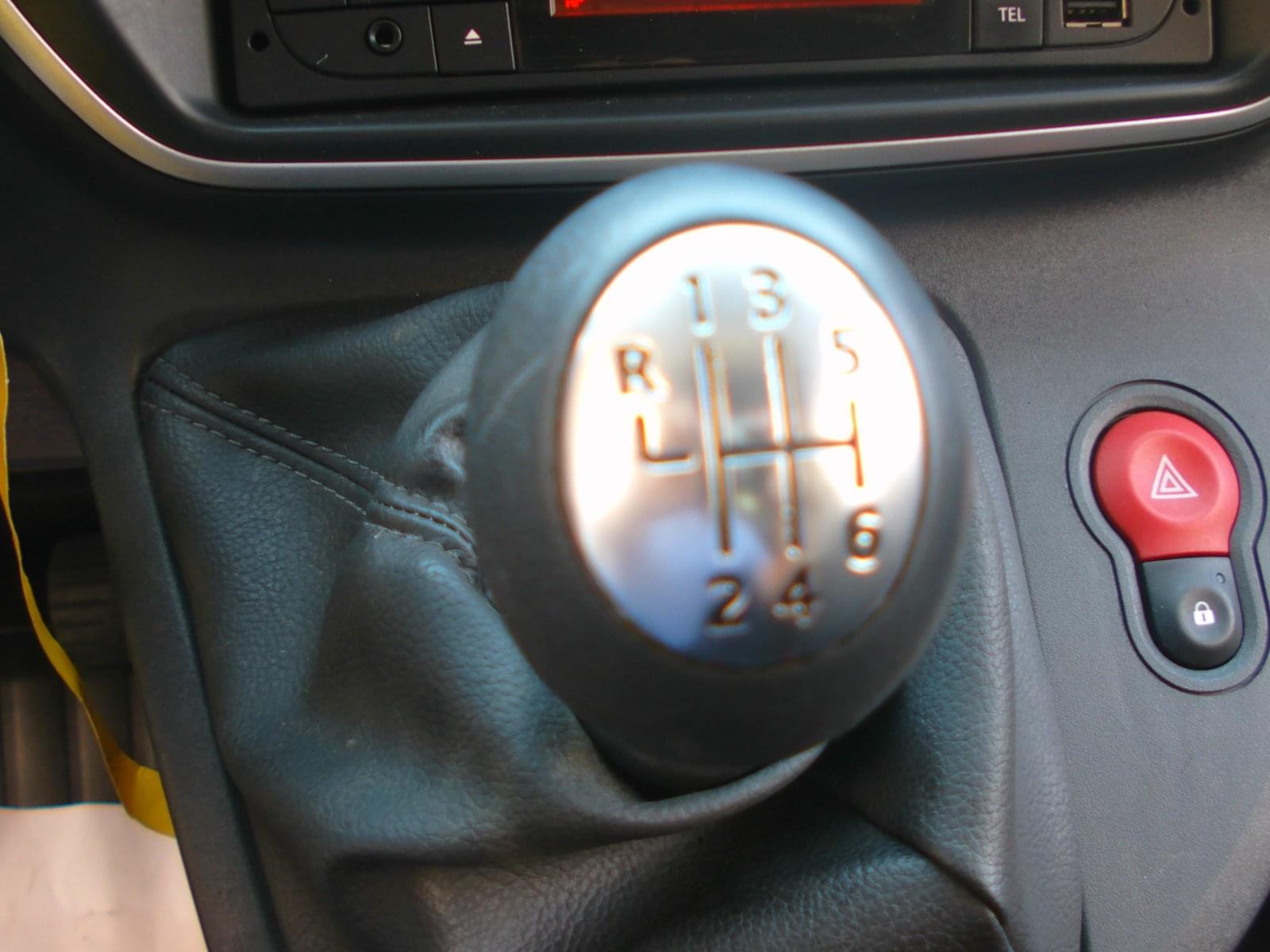 RENAULT KANGOO 2 PLAZAS 11 