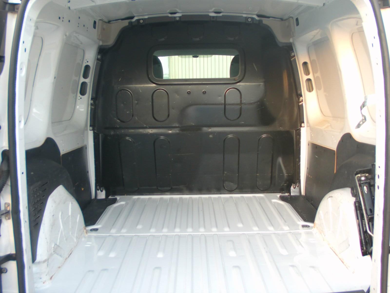 RENAULT KANGOO 2 PLAZAS 12