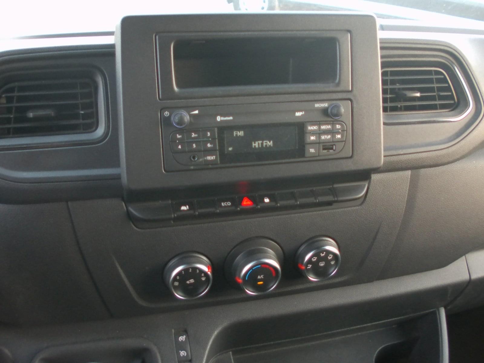RENAULT MASTER L2H2 3 PLAZAS 18 