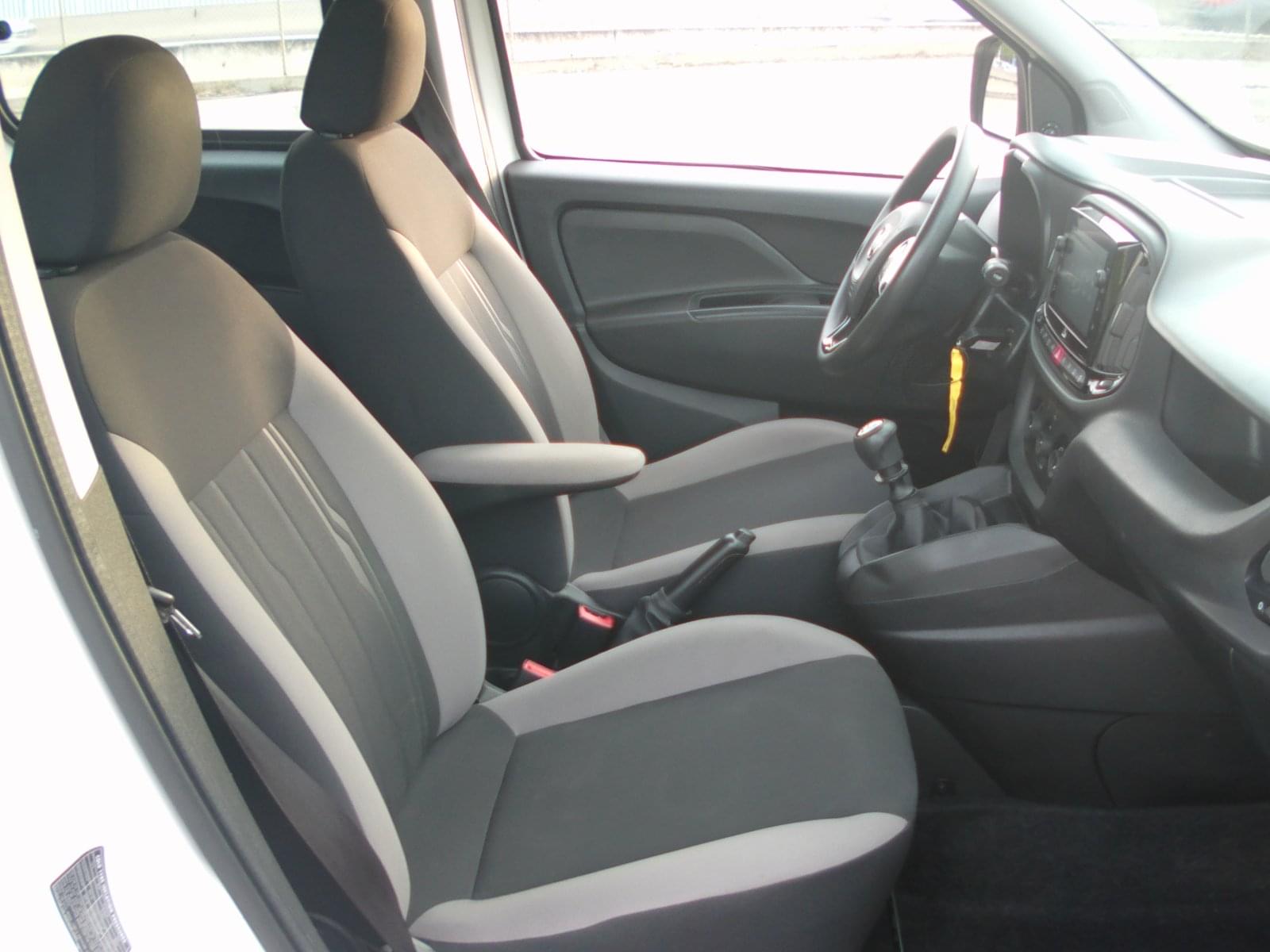 FIAT DOBLO COMBI 5 PLAZAS 10