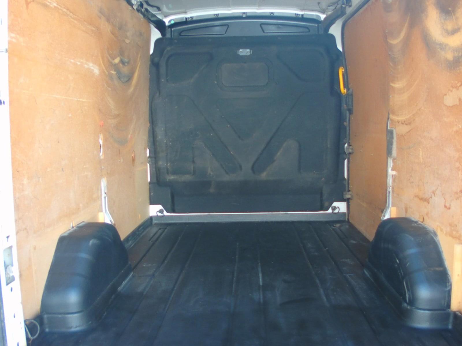 FORD TRANSIT 350 L2H2 3 PLAZAS 7 